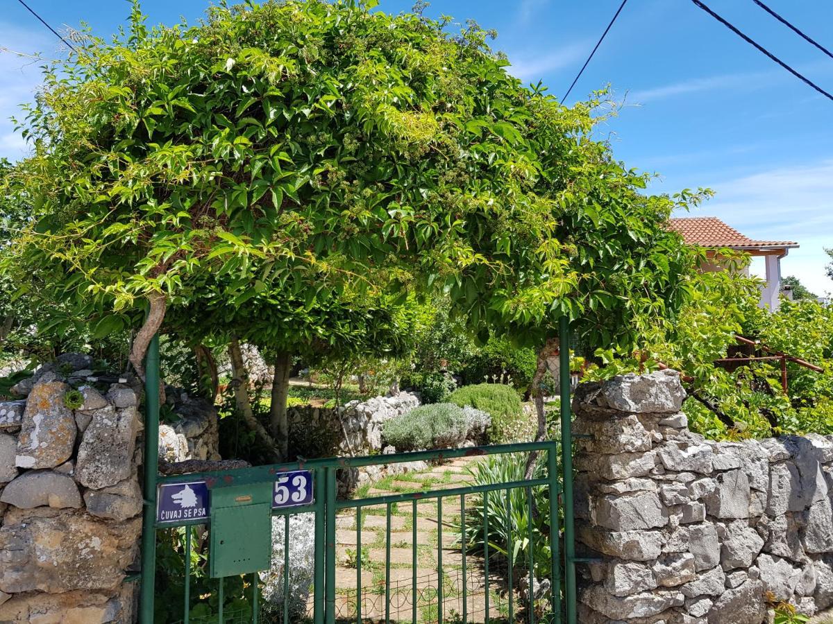 Skrbčići Apartment Melanie מראה חיצוני תמונה
