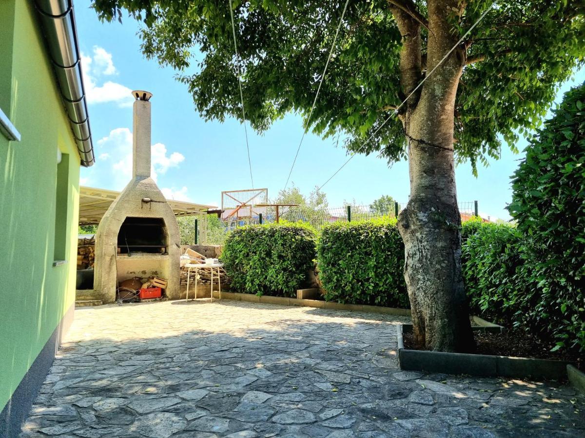 Skrbčići Apartment Melanie מראה חיצוני תמונה
